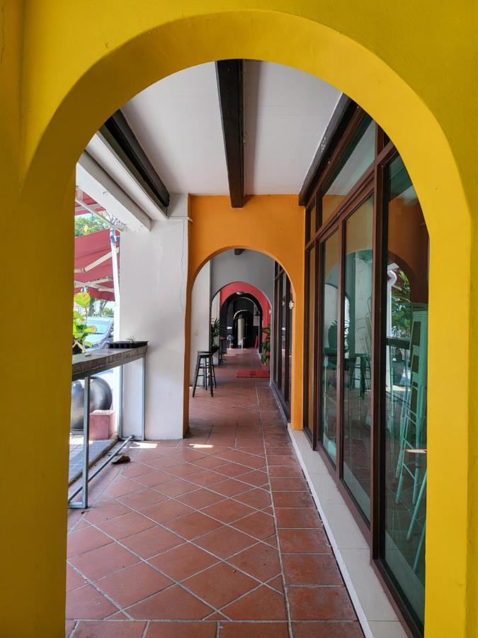 The Boutique Residence Hotel George Town Exteriör bild